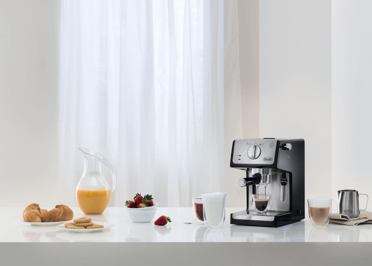 De'Longhi ECP35.31Traditional Barista Pump Espresso Machine, Coffee and Cappuccino Maker, Black